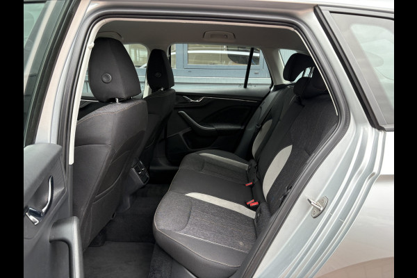 Škoda Kamiq 1.0 TSi 115pk DSG Business Edition VIRTUAL/CARPLAY/NAVI/DAB/CRUISE/PDC/STOELVERWARMING