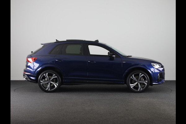 Audi Q3 45 TFSI e S edition 245pk | Panoramadak | Trekhaak wegklapbaar | Stoelverwarming | 20 inch Lichtmetalen velgen