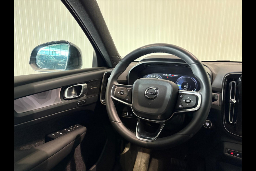 Volvo XC40 T4 Aut. Plug-in Hybrid Ultimate Dark Panodak Leder Parkeercamera 211pk