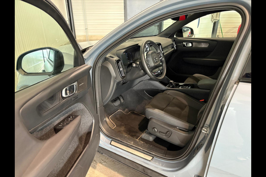 Volvo XC40 T4 Aut. Plug-in Hybrid Ultimate Dark Panodak Leder Parkeercamera 211pk