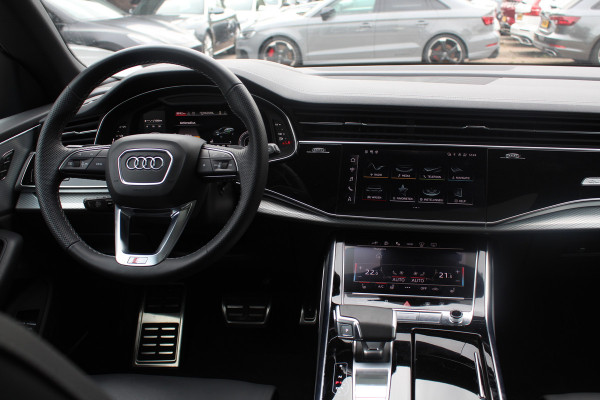 Audi Q8 60 TFSI e quattro Pro Line S Competition / ABT / Trekhaak / Panoramadak / 360Camera / Head-up / Laser LED / 21'' / Softclose / RS Seats / Dodehoek / DAB / ACC / Stuur+Stoelverwarming