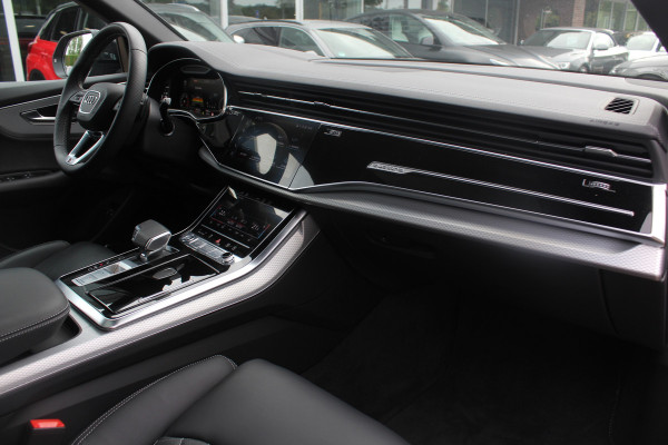 Audi Q8 60 TFSI e quattro Pro Line S Competition / ABT / Trekhaak / Panoramadak / 360Camera / Head-up / Laser LED / 21'' / Softclose / RS Seats / Dodehoek / DAB / ACC / Stuur+Stoelverwarming
