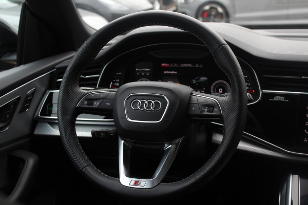 Audi Q8 60 TFSI e quattro Pro Line S Competition / ABT / Trekhaak / Panoramadak / 360Camera / Head-up / Laser LED / 21'' / Softclose / RS Seats / Dodehoek / DAB / ACC / Stuur+Stoelverwarming