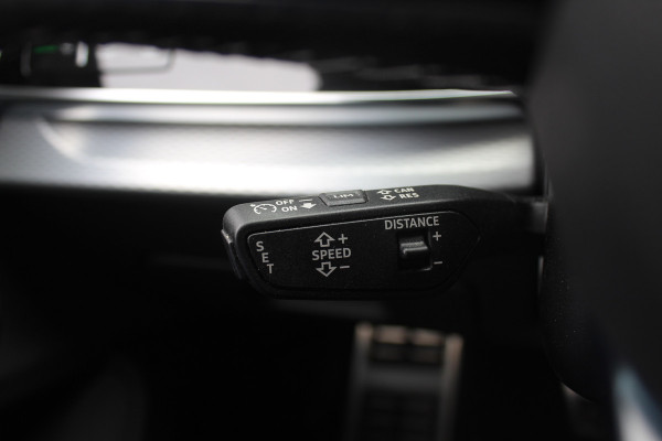 Audi Q8 60 TFSI e quattro Pro Line S Competition / ABT / Trekhaak / Panoramadak / 360Camera / Head-up / Laser LED / 21'' / Softclose / RS Seats / Dodehoek / DAB / ACC / Stuur+Stoelverwarming