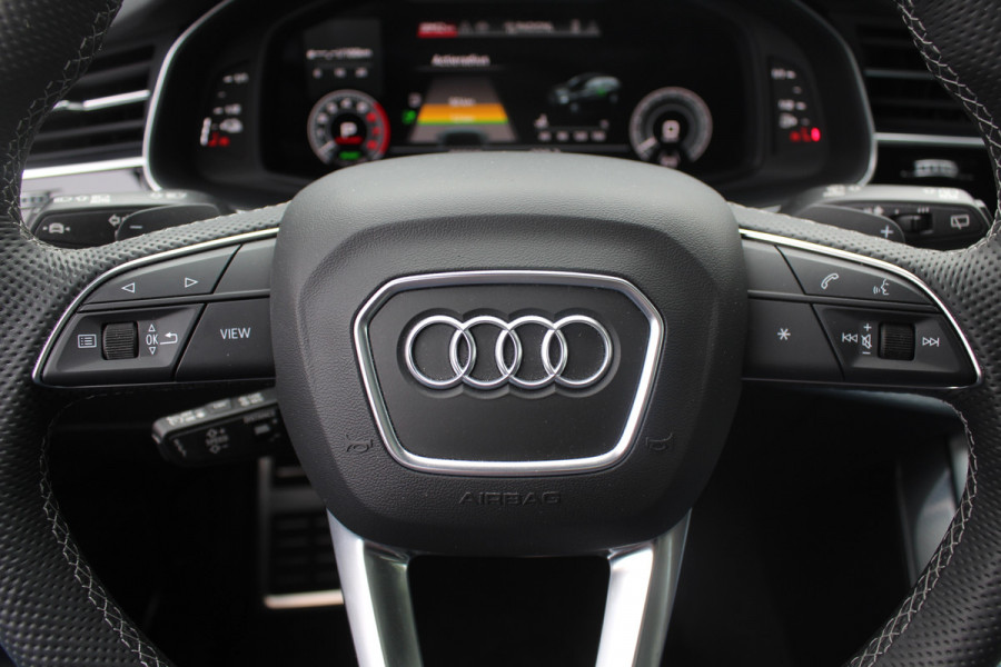 Audi Q8 60 TFSI e quattro Pro Line S Competition / ABT / Trekhaak / Panoramadak / 360Camera / Head-up / Laser LED / 21'' / Softclose / RS Seats / Dodehoek / DAB / ACC / Stuur+Stoelverwarming