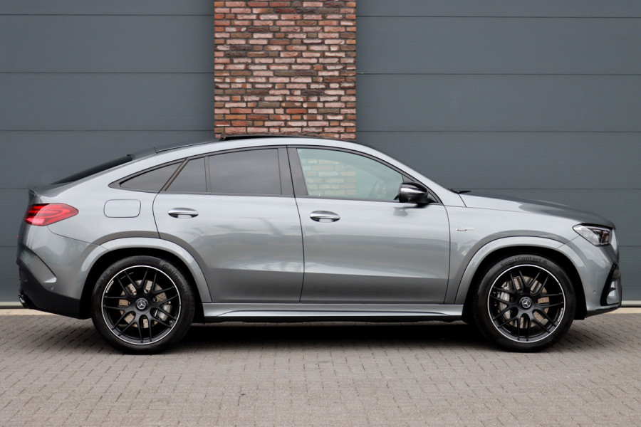 Mercedes-Benz GLE Coupé AMG 53 Hybrid 4MATIC+ Premium Aut9 | Facelift | Airmatic | Distronic | Panoramadak | Massage | Trekhaak | Softclose | Vlakkenverwarming | HUD | Stoelventilatie | Luchtkwaliteitspakket |