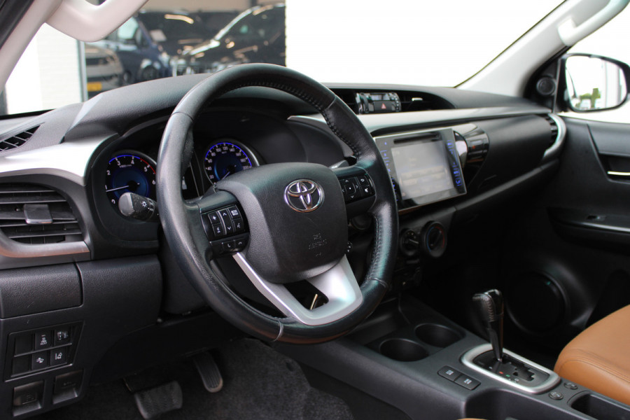 Toyota Hilux 2.4 D-4D-F Double Cab / Professional / Leer / Camera / Navi / Vol Opties / Nette Staat