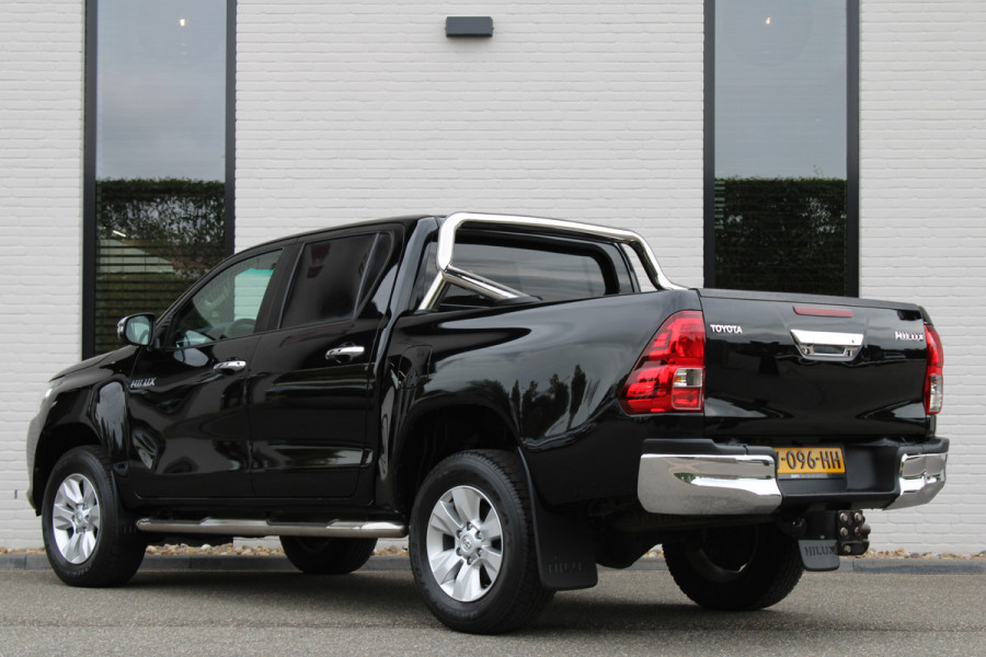 Toyota Hilux 2.4 D-4D-F Double Cab / Professional / Leer / Camera / Navi / Vol Opties / Nette Staat