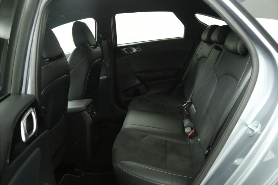 Kia ProCeed 1.5 T-GDi GT-Line Automaat - Apple Carplay/Android Auto - Cruise Control - Dodehoekdetectie - Climate Control - Navigatie - Stoel/Stuur Verwarming - - Fabrieksgarantie tot 06-2031