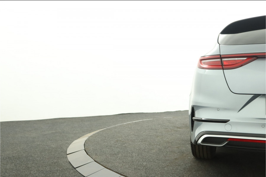 Kia ProCeed 1.5 T-GDi GT-Line Automaat - Apple Carplay/Android Auto - Cruise Control - Dodehoekdetectie - Climate Control - Navigatie - Stoel/Stuur Verwarming - - Fabrieksgarantie tot 06-2031