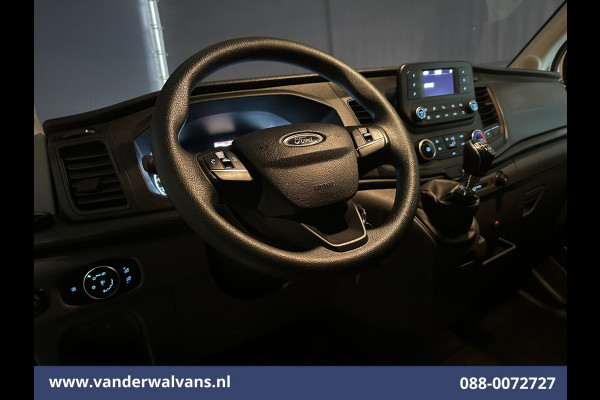 Ford Transit 2.0 TDCI 130pk Bakwagen 221cm hoog Laadklep Euro6 Airco | 3-Zits | Camera Verwarmde voorruit, Bijrijdersbank, 920kg laadvermogen