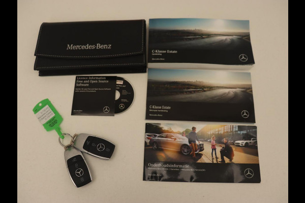 Mercedes-Benz C-Klasse 200 Business Solution AMG | Leder | Carplay | Navigatie | Stoelverwarming | Camera | Adaptive cruise | Full LED | LMV 18 inch