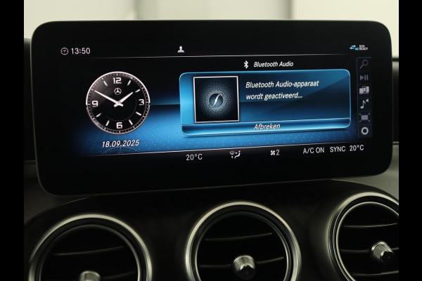Mercedes-Benz C-Klasse 200 Business Solution AMG | Leder | Carplay | Navigatie | Stoelverwarming | Camera | Adaptive cruise | Full LED | LMV 18 inch