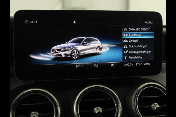 Mercedes-Benz C-Klasse 200 Business Solution AMG | Leder | Carplay | Navigatie | Stoelverwarming | Camera | Adaptive cruise | Full LED | LMV 18 inch