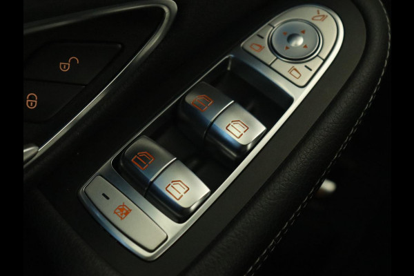 Mercedes-Benz C-Klasse 200 Business Solution AMG | Leder | Carplay | Navigatie | Stoelverwarming | Camera | Adaptive cruise | Full LED | LMV 18 inch
