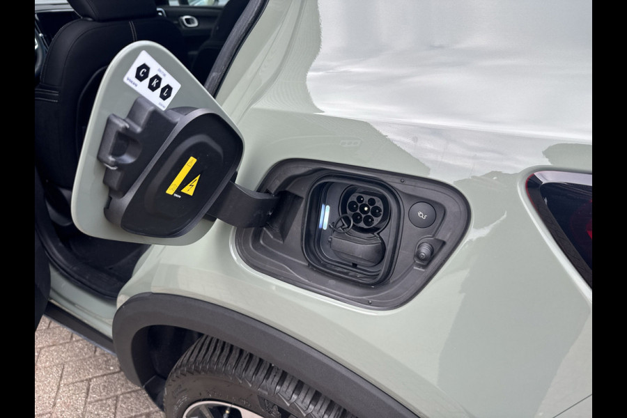 Volvo C40 Recharge Twin Ultimate 78 kWh / speciale demo deal / Black Sheep pakket / 20" Black Diamond Cut /