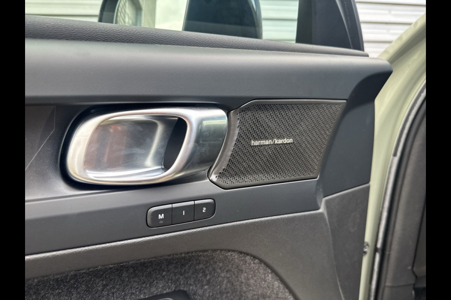 Volvo C40 Recharge Twin Ultimate 78 kWh / speciale demo deal / Black Sheep pakket / 20" Black Diamond Cut /