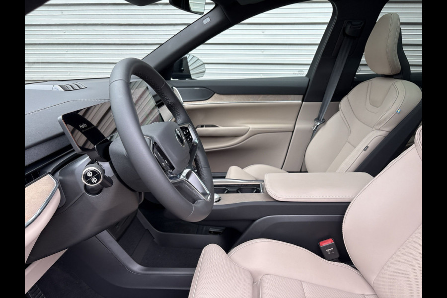 Volvo EX90 Twin Motor Ultra 7p. 111 kWh Uit voorraad leverbaar / Luchtvering / 7 zitplaatsen / Pilot assist-pakket /