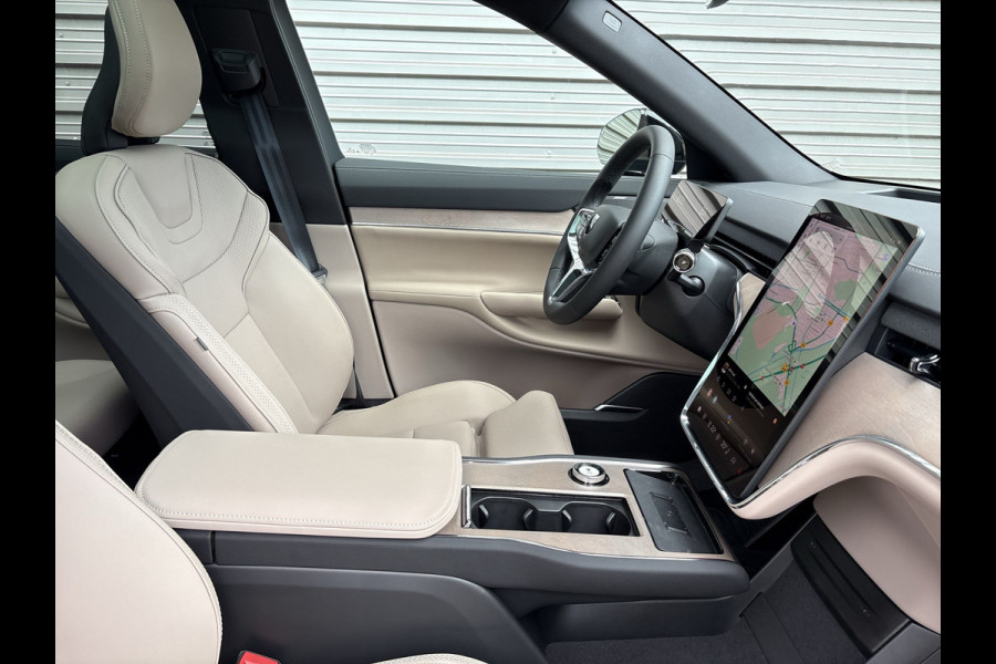 Volvo EX90 Twin Motor Ultra 7p. 111 kWh Uit voorraad leverbaar / Luchtvering / 7 zitplaatsen / Pilot assist-pakket /