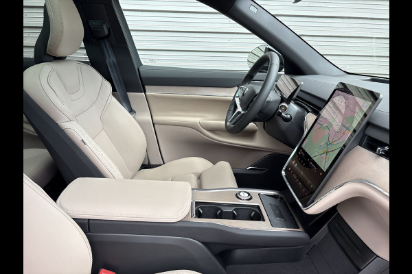 Volvo EX90 Twin Motor Ultra 7p. 111 kWh Uit voorraad leverbaar / Luchtvering / 7 zitplaatsen / Pilot assist-pakket /