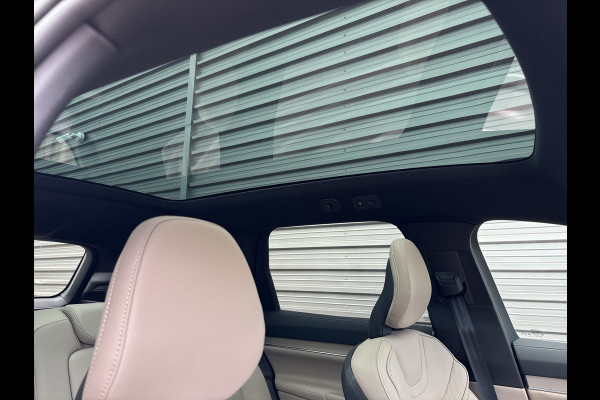Volvo EX90 Twin Motor Ultra 7p. 111 kWh Uit voorraad leverbaar / Luchtvering / 7 zitplaatsen / Pilot assist-pakket /