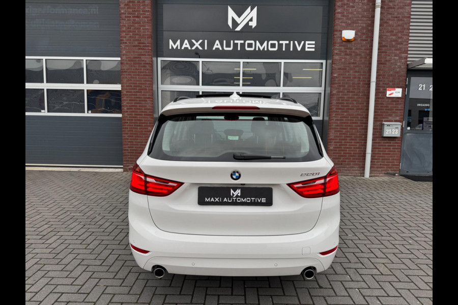BMW 220i 7p. Gran Tourer LED HUD Pano Navi Camera Keyless