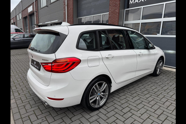 BMW 220i 7p. Gran Tourer LED HUD Pano Navi Camera Keyless