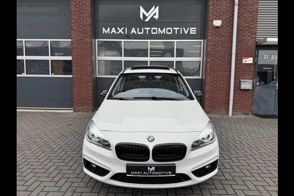 BMW 220i 7p. Gran Tourer LED HUD Pano Navi Camera Keyless