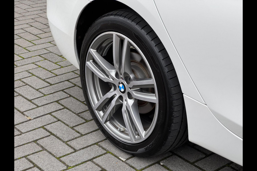 BMW 220i 7p. Gran Tourer LED HUD Pano Navi Camera Keyless