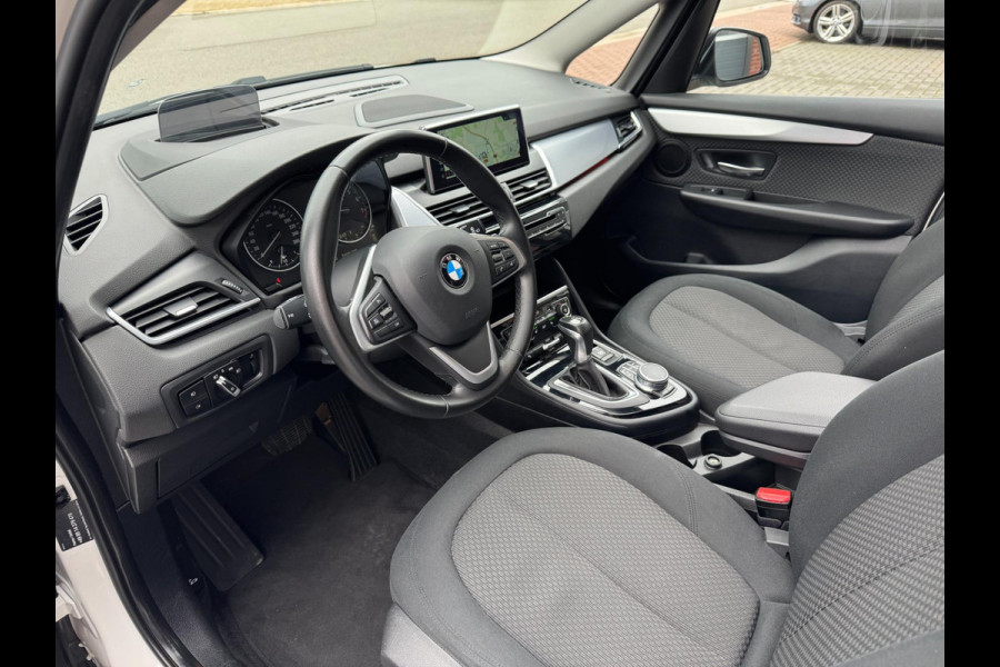 BMW 220i 7p. Gran Tourer LED HUD Pano Navi Camera Keyless