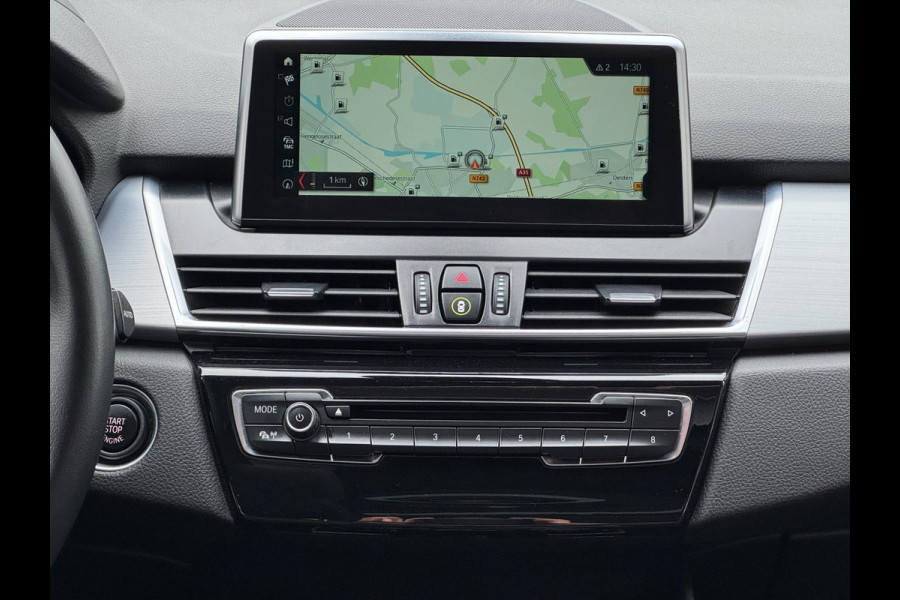 BMW 220i 7p. Gran Tourer LED HUD Pano Navi Camera Keyless
