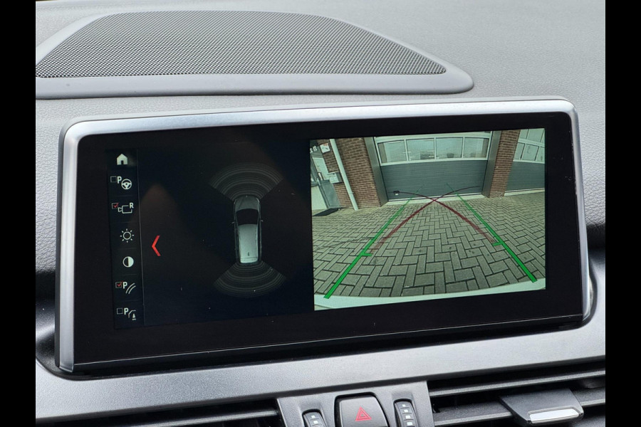 BMW 220i 7p. Gran Tourer LED HUD Pano Navi Camera Keyless