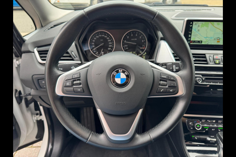 BMW 220i 7p. Gran Tourer LED HUD Pano Navi Camera Keyless