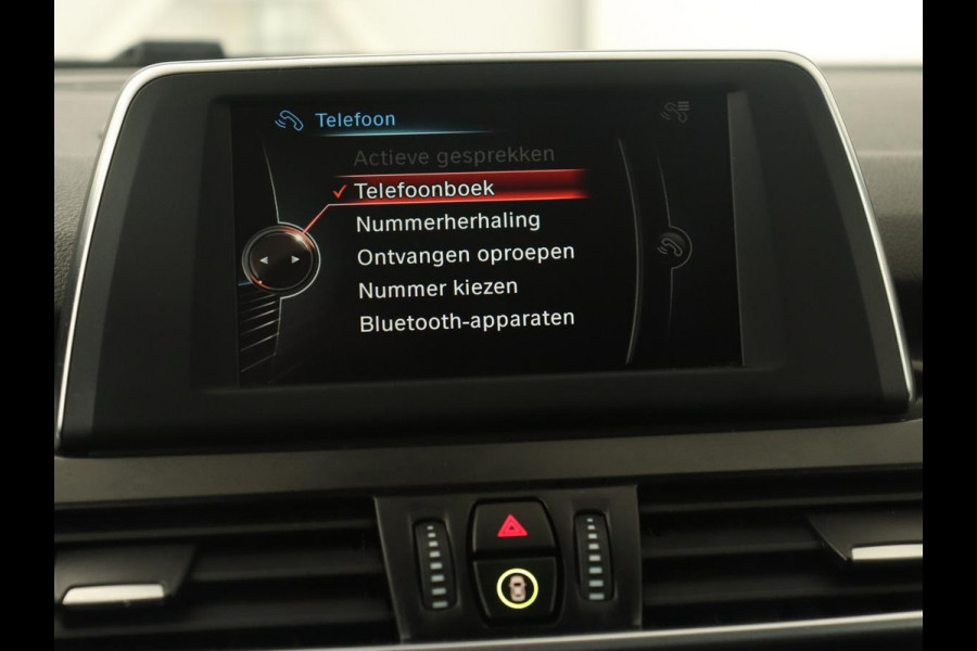BMW 2 Serie Active Tourer 218i Sport Line | Stoelverwarming | Full LED | Sportstoelen | Navigatie | Bluetooth | Park Assist | Climate control | Cruise control