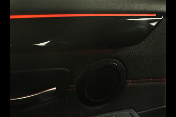 BMW 2 Serie Active Tourer 218i Sport Line | Stoelverwarming | Full LED | Sportstoelen | Navigatie | Bluetooth | Park Assist | Climate control | Cruise control