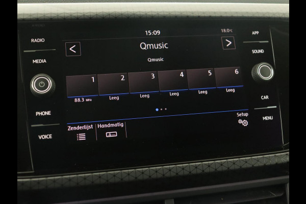 Volkswagen T-Cross 1.0 TSI Style | Camera | Keyless | Virtual Cockpit | Sportstoelen | Carplay | Adaptive cruise | Half leder | Full LED | Getint glas | LMV 17 inch