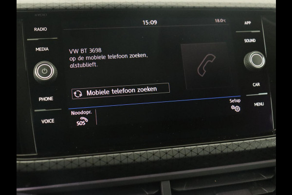 Volkswagen T-Cross 1.0 TSI Style | Camera | Keyless | Virtual Cockpit | Sportstoelen | Carplay | Adaptive cruise | Half leder | Full LED | Getint glas | LMV 17 inch