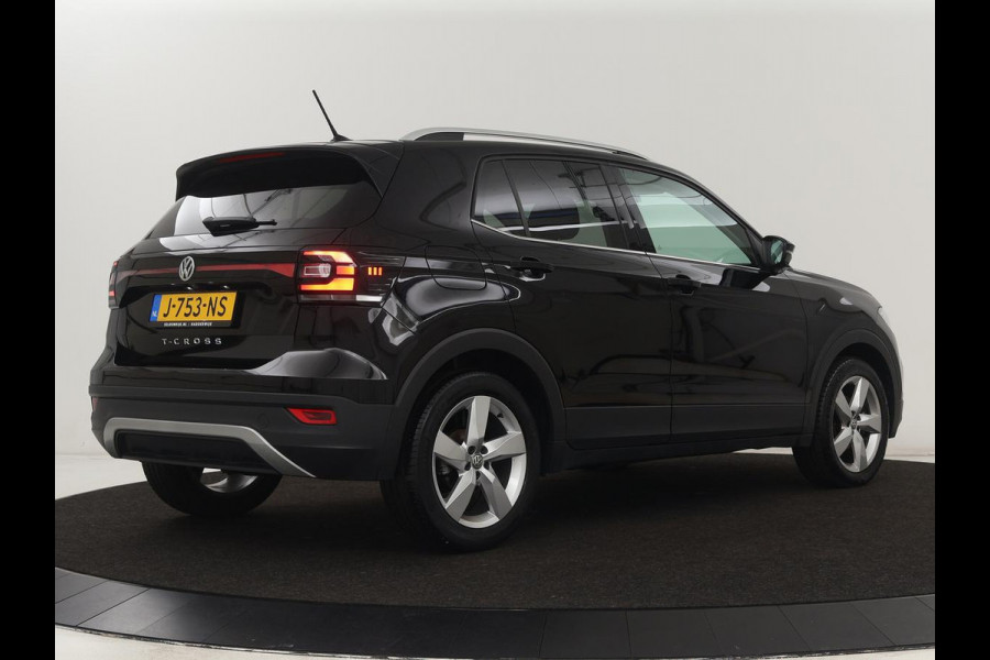 Volkswagen T-Cross 1.0 TSI Style | Camera | Keyless | Virtual Cockpit | Sportstoelen | Carplay | Adaptive cruise | Half leder | Full LED | Getint glas | LMV 17 inch