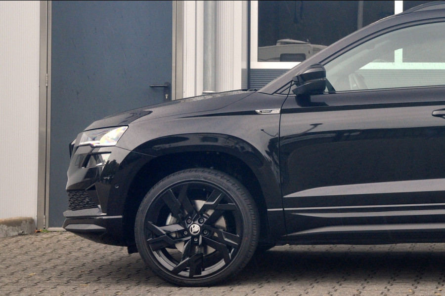 Škoda Karoq 1.5 TSI ACT Sportline Business Automaat | Pano | ACC | Trekhaak