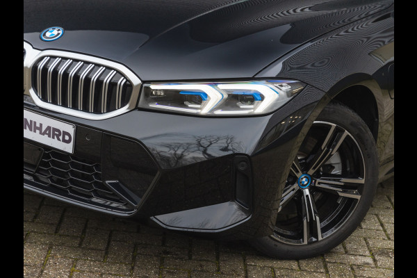 BMW 3 Serie Touring 330e xDrive M-Sport - LCI 2 - Pano - Driving Ass Prof - Trekhaak