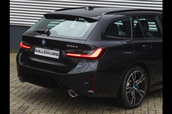 BMW 3 Serie Touring 330e xDrive M-Sport - LCI 2 - Pano - Driving Ass Prof - Trekhaak