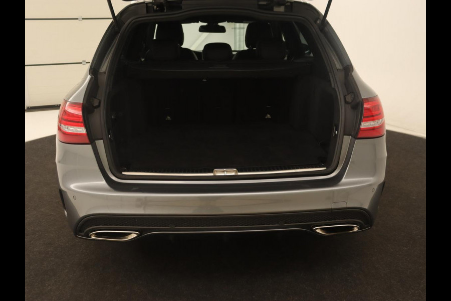 Mercedes-Benz C-Klasse 180 AMG | Leder | Stoelverwarming | Full LED | Camera | Park Assist | Navigatie | Bluetooth