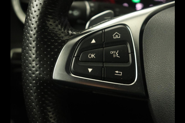 Mercedes-Benz C-Klasse 180 AMG | Leder | Stoelverwarming | Full LED | Camera | Park Assist | Navigatie | Bluetooth
