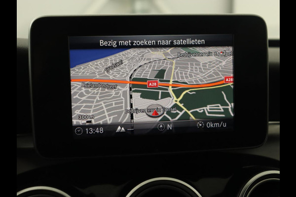 Mercedes-Benz C-Klasse 180 AMG | Leder | Stoelverwarming | Full LED | Camera | Park Assist | Navigatie | Bluetooth