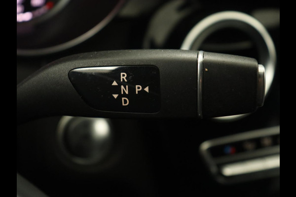 Mercedes-Benz C-Klasse 180 AMG | Leder | Stoelverwarming | Full LED | Camera | Park Assist | Navigatie | Bluetooth