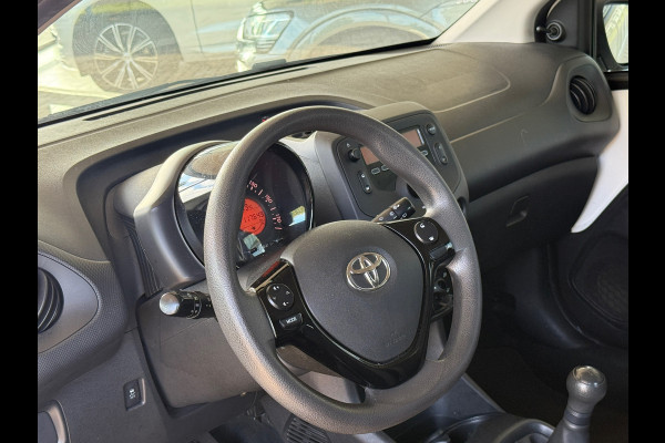 Toyota Aygo 1.0 VVT-i x-fun Dealer Onderhouden