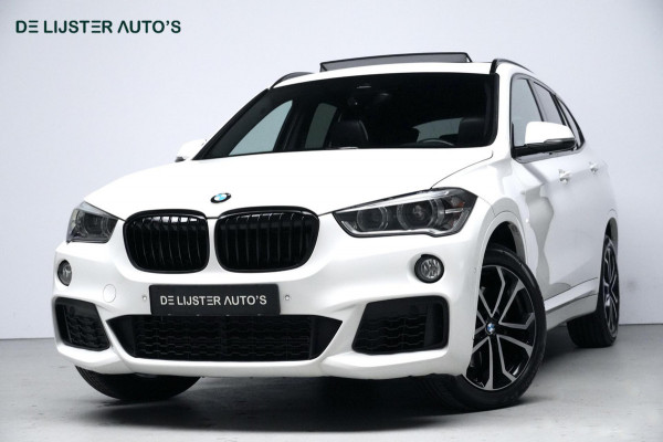BMW X1 xDrive20i M Sport Facelift Automaat 192 PK | Pano-dak | CarPlay | Acc | HUD| Leder + Verward | Led | Pdc | Dealer onderhouden |