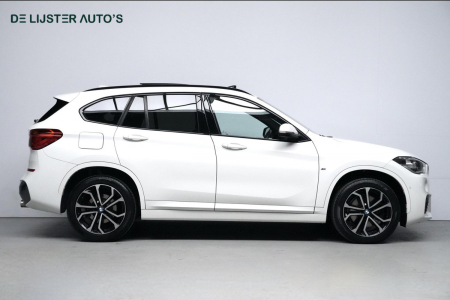 BMW X1 xDrive20i M Sport Facelift Automaat 192 PK | Pano-dak | CarPlay | Acc | HUD| Leder + Verward | Led | Pdc | Dealer onderhouden |