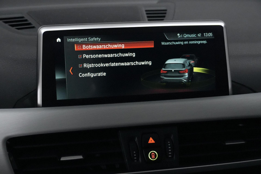 BMW X1 xDrive20i M Sport Facelift Automaat 192 PK | Pano-dak | CarPlay | Acc | HUD| Leder + Verward | Led | Pdc | Dealer onderhouden |