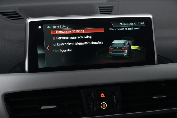 BMW X1 xDrive20i M Sport Facelift Automaat 192 PK | Pano-dak | CarPlay | Acc | HUD| Leder + Verward | Led | Pdc | Dealer onderhouden |